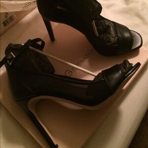 BCBG Generation Natalie heels sz 8 NEW